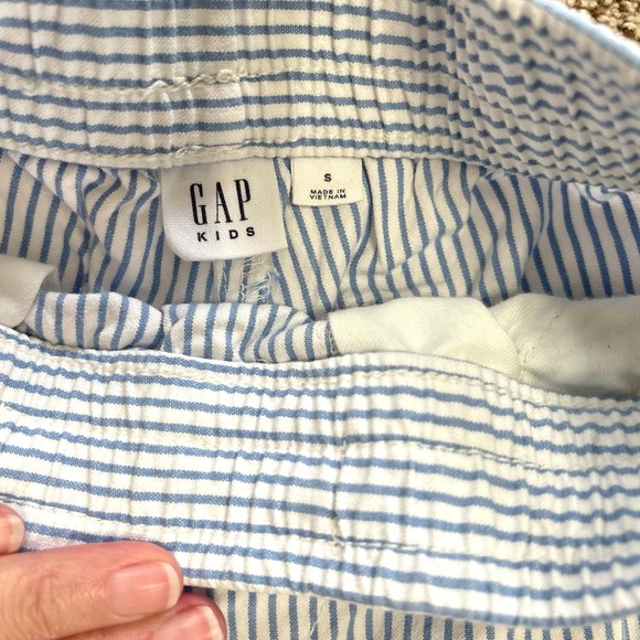 Gap boys striped cotton shorts size small (6-7) - Picture 3 of 4